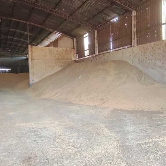 Força Tática recupera 116 toneladas de grãos e prende homem por furto e receptação