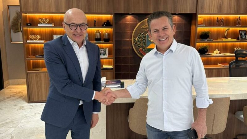 Vice-governador Otaviano Pivetta assume comando do Estado