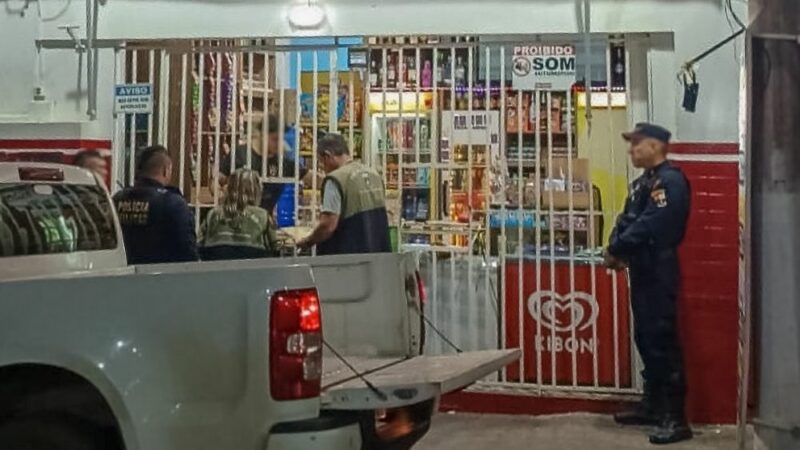 Quatro distribuidoras são interditadas durante operação em bairros da capital