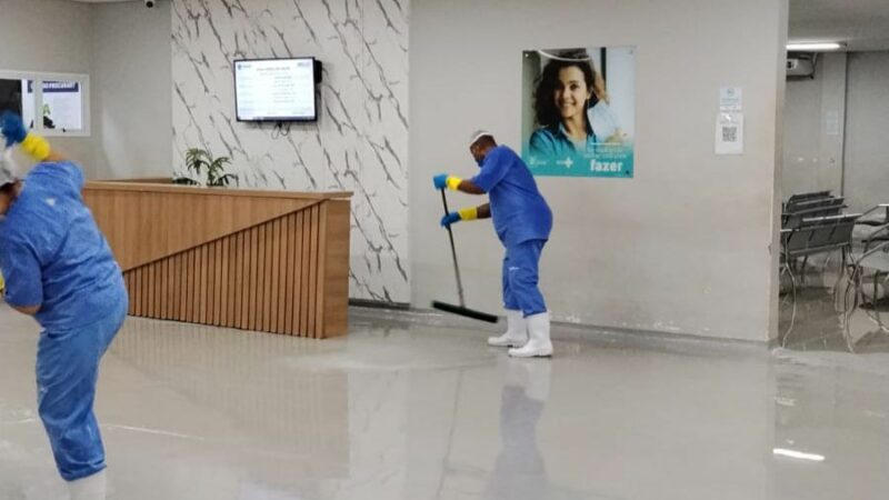 Temporal provoca alagamentos pontuais em unidades de saúde e equipes atuam para normalizar situação