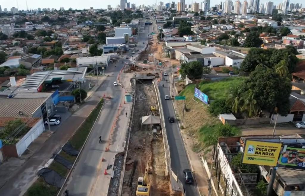 Nova trincheira vai melhorar fluxo do trânsito na Miguel Sutil