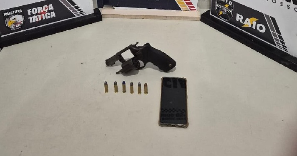Polícia detém dois suspeitos acusados de planejar homicídio