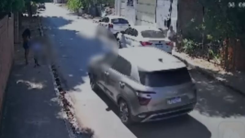 Criança morre atropelada após desembarcar de carro em VG